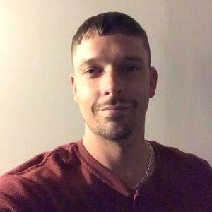 Meet your Posher, Casey